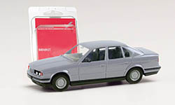 048-012201-007 - H0 (1:87) - MiKi BMW 5er Limousine in hellgrau